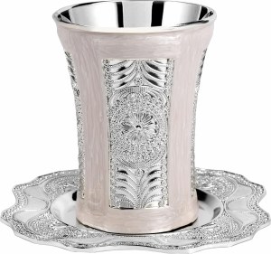 Picture of Silver Plated Kiddush Cup with Matching Tray Intricate Flower Design 7oz